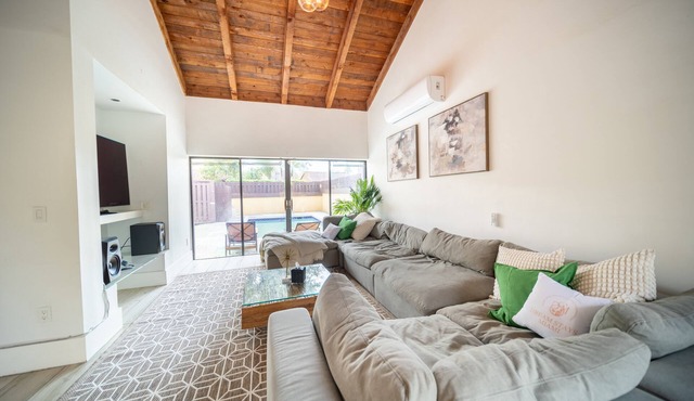 Spacious Vitality Villa in Miami with dedicated workspace 3 bed 2 bath