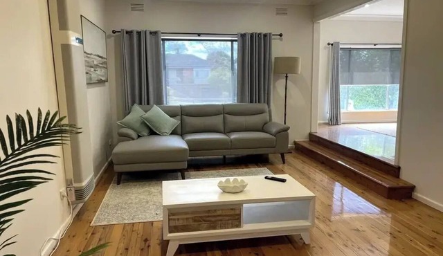 Spacious Wagga Escape