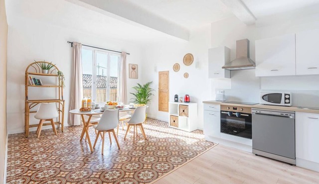 Spacious, warm and comfortable apartment