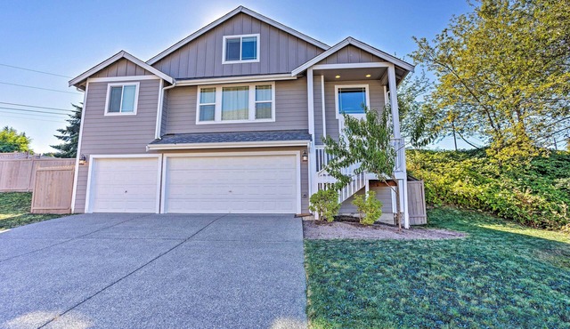 Spacious Washington Gem ~ 2 Mi to Tacoma Dome