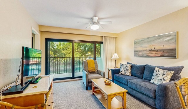 Spacious, waterfront condo with outdoor pool, tennis, & volleyball