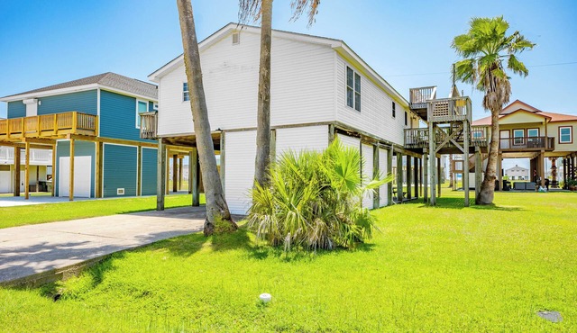 Spacious well decorated Beach Bungalow with view of the beach