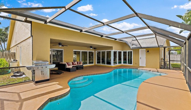 Spacious Wellington Villa with heated pool