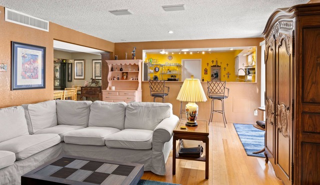 Spacious Westside El Paso home perfect for long term stays.