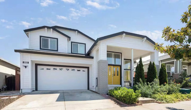 Spacious Windsor Retreat, 4BR Home w/ Patio & BBQ