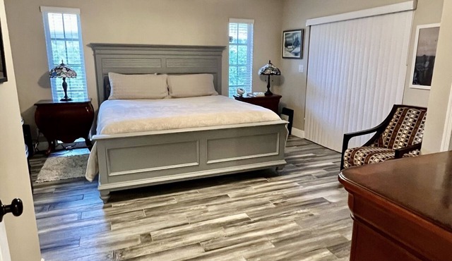 Spacious1 bedroom 1 bath, minutes to WEF and Polo grounds