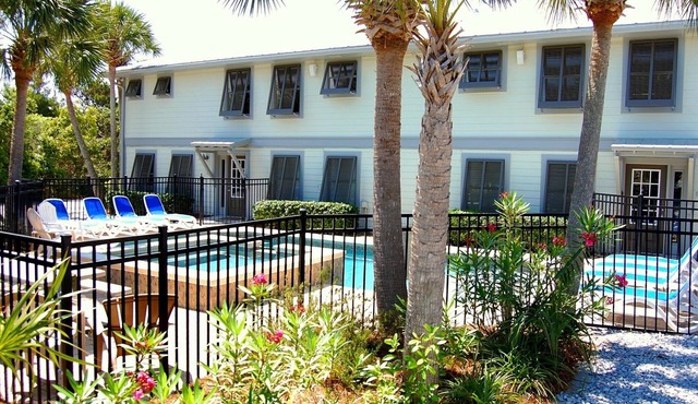 Spacious10 BR house with 2 kitchens, private heated pool, south of 30A!
