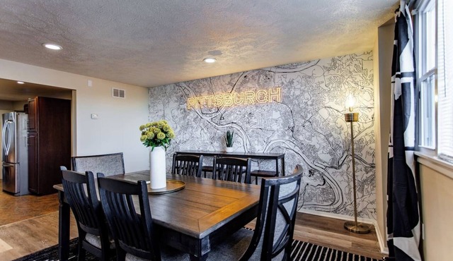 Spacious3BR Pittsburgh Retreat | 5 Beds&Workspaces