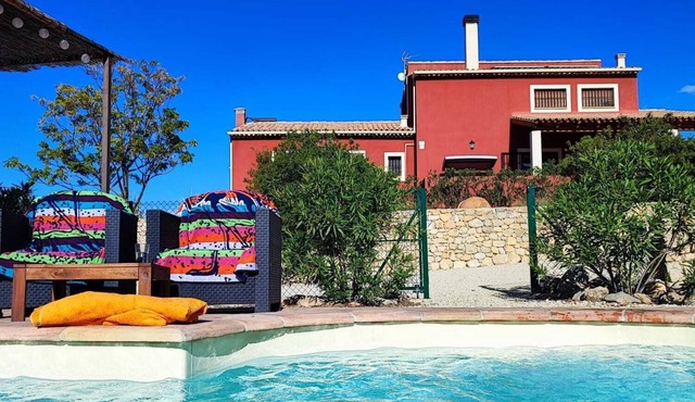 Spain + Private Pool + Family + Friends + Dogs + Nature