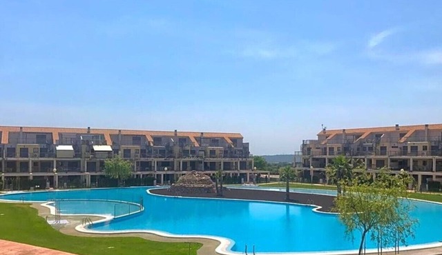 SPAIN: VINAROS - SANT JORDI: Nice apartment for 6 people with magnificent views.