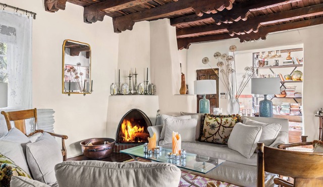 Spanish Pueblo Style Elegance in the Heart of Santa Fe