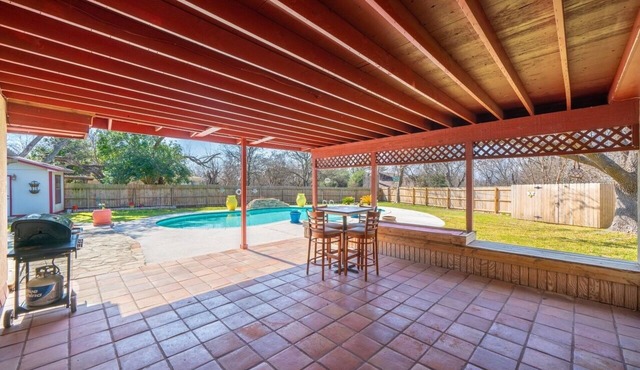 Spanish Style Villa - Near Downtown - Heart of Beautiful Leon Valley