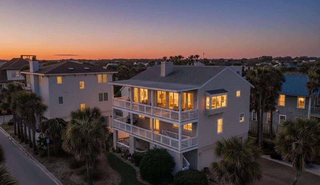 Spanish Villa| Sleeps 12
