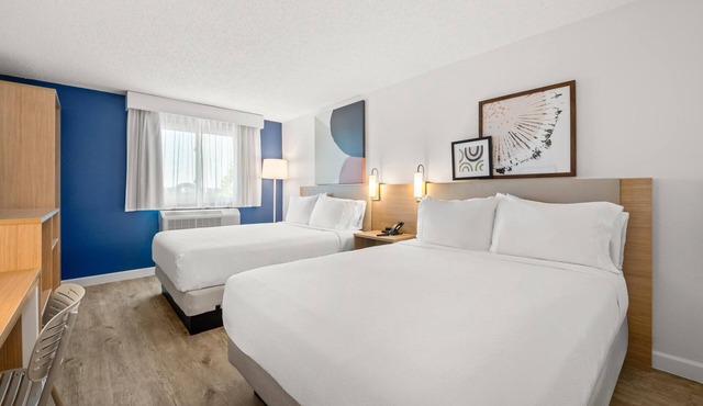 Spark by Hilton Eden Prairie