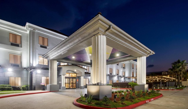 Spark by Hilton Houston Hobby Airport
