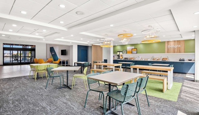 Spark by Hilton Lancaster Dutch Country