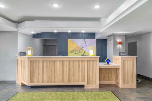 Spark By Hilton Lansing