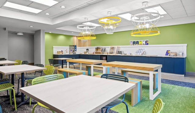 Spark by Hilton Macon North