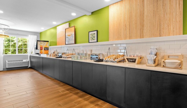 Spark by Hilton Modesto