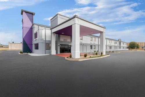 Spark By Hilton Muskogee