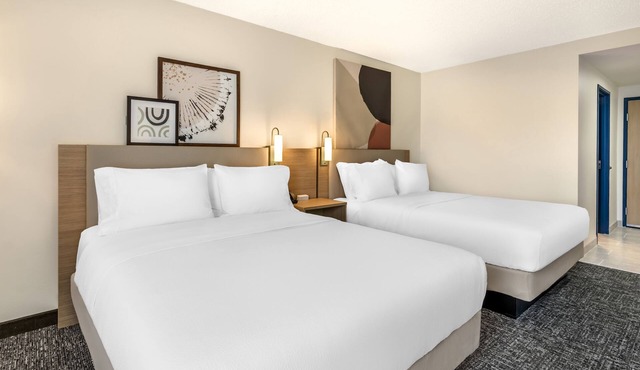 Spark by Hilton Seattle Airport