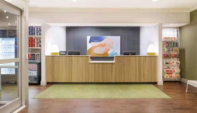 Spark by Hilton Tuscumbia Muscle Shoals