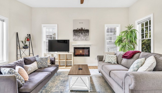 Sparkling Boston Townhome with AC, Parking, Roku TV, Patio, Pet Friendly!