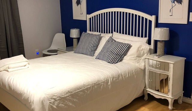 Sparkling Clean ✨Beautiful Brand New Designer Studio with Pool Access