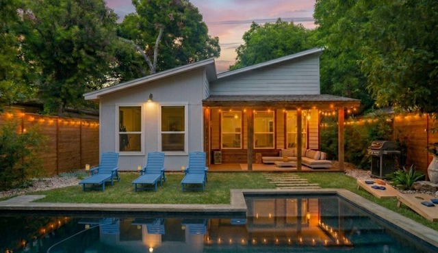 ★Sparkling Pool in Backyard Oasis ❤ Luxury 2M to DT ★