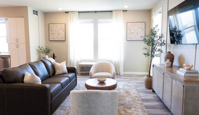 Sparks Marina 2BR · Waterfront Views & Rooftop Patio