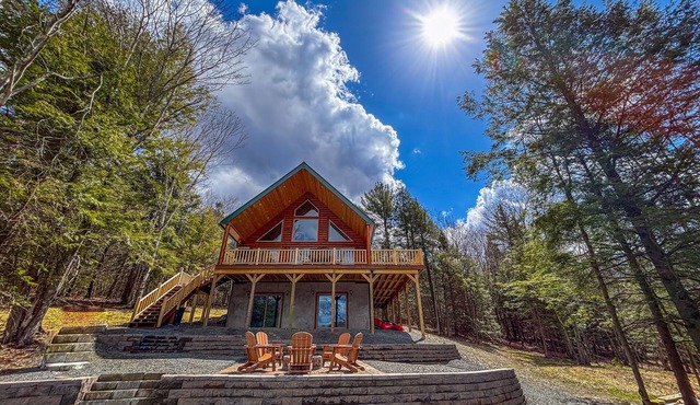 Sparrowhawk Lake Log Estate With Firepit Lakefront