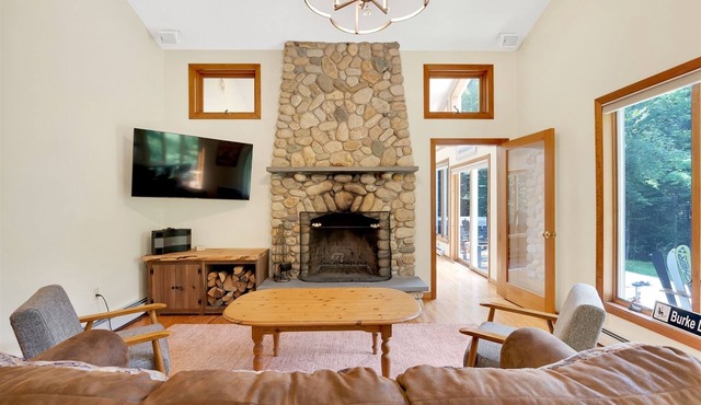 Sparrowhawk Mountain Retreat | 3 Bed, 2.5 Bath