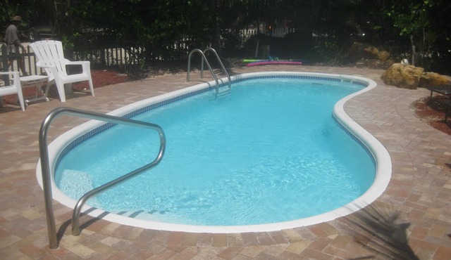 SPCL FALL RATES THREE LOTS WITH POOL AND DOCK! SECLUDED LOWER KEYS RETREAT