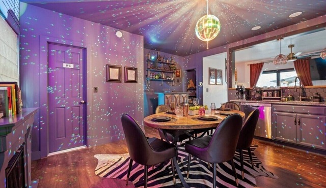 Speakeasy Hot Tub Escape | Pet-Friendly | Hudson NY