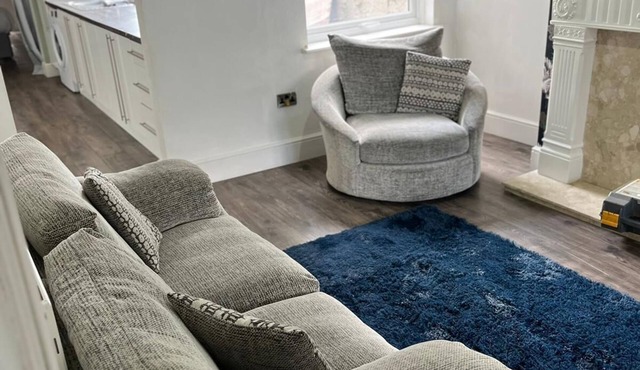 SPECIAL! 5 Bedroom Whole House in Brereton