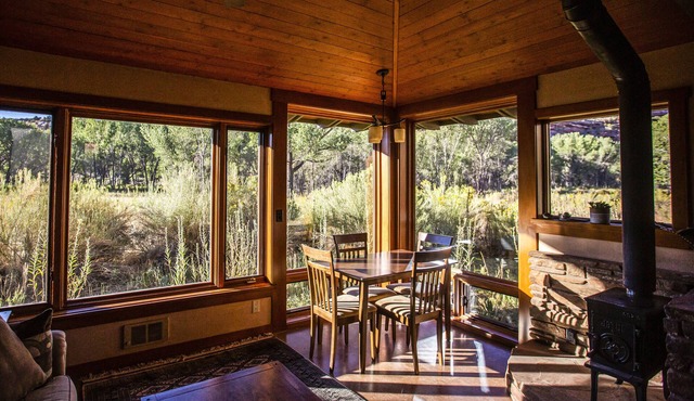 Special August Opening - Beautiful Guest Home in the Escalante Canyon