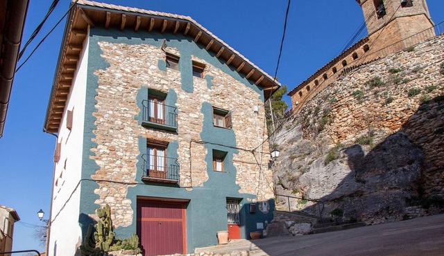 Special house in a village 4 km from Benabarre