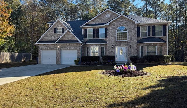 Special Introductory Price: 4-Bedroom Home. Safe, Great location & Amenities,