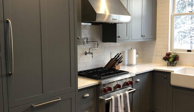 Special Occasion Home Located Minutes from Town