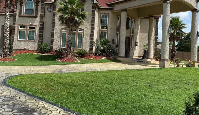 Special Offer!!Versace MANSION RENTAL HOUSTON TEXAS Resort Style,Pool 6 Bedrooms