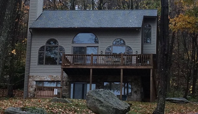 Special Rates! Brand New Hot Tub! Family&Pet Friendly~Perfect Location Near Wisp