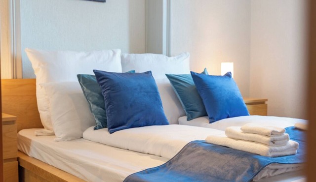 Special *Roger F. Rabbit 2* Apartment