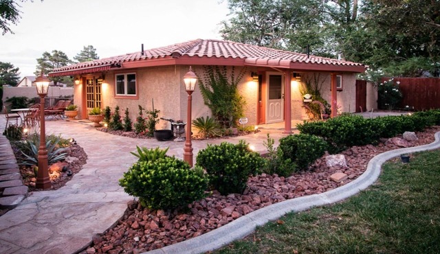 Specializing in Long -Term Las Vegas Lush, Tropical Garden Guesthouse w/Pool