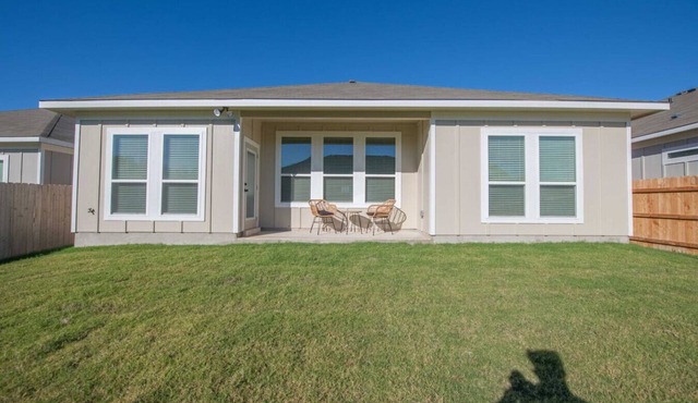 Specious 4 Bedroom Home in Troy