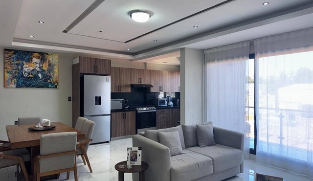 Spectacular location/New/Modern/Spacious/Luxury - 10 minutes away from downtown