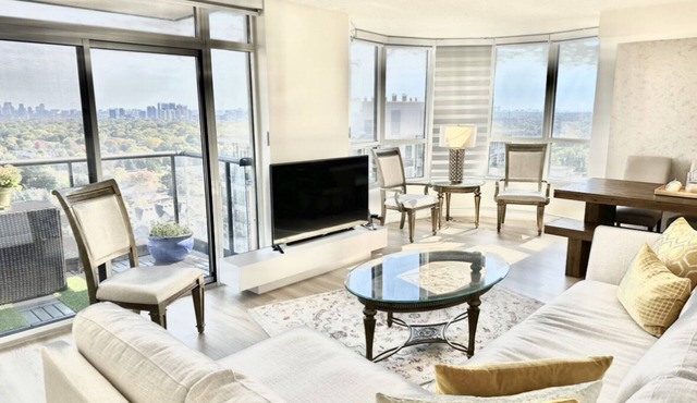 Spectacular 2 Bedroom+Den and 2Bathroom/Free Parking/North York