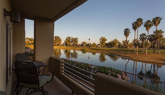 Spectacular 2 BR Condo/Arrowhead Gold Condo