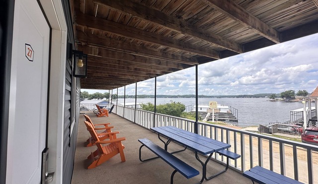 Spectacular 3 bedroom 2 bath Unit 27