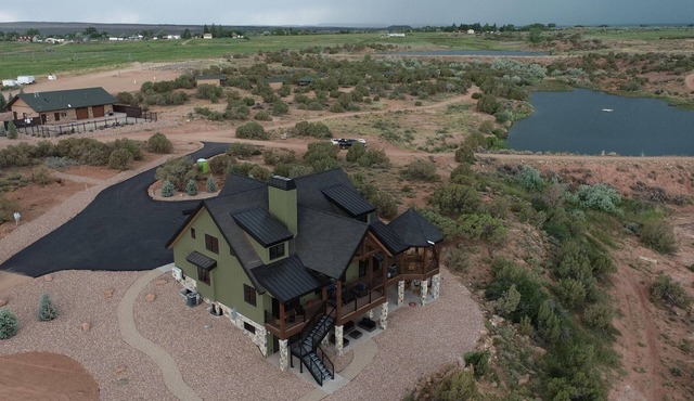 Spectacular and New Cliff Lake Lodge @ Six Lakes Resort