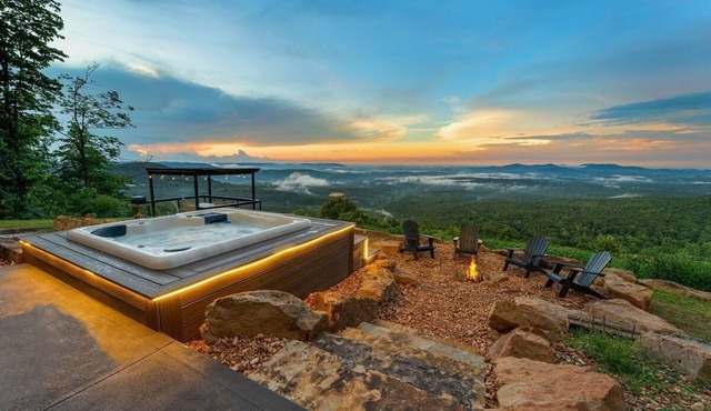 Spectacular Arkansas Grand Canyon With Hot Tub